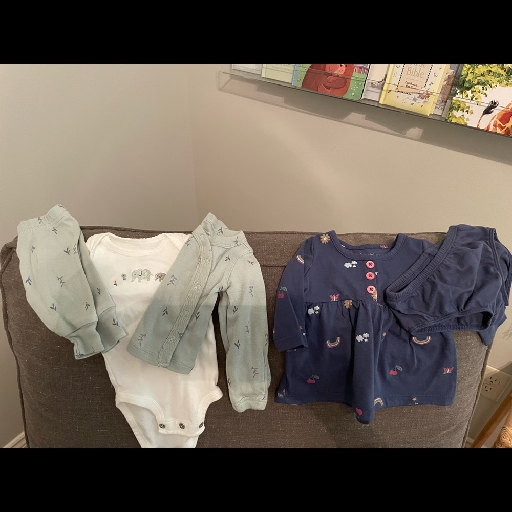 Newborn clothes